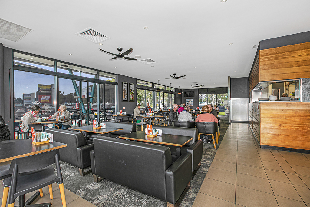 Prime Fully Leased Retail Centre National Tenants Adjoins Woolworths